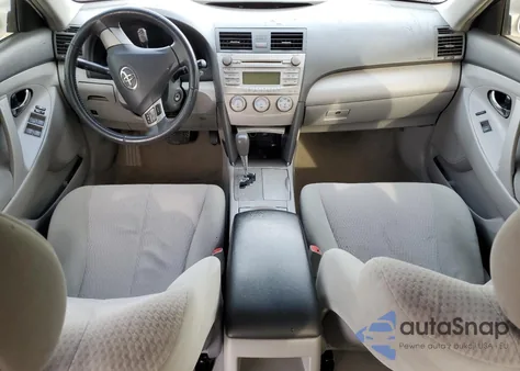 2011 Toyota Camry Base z USA, uszkodzony, nr VIN 4T1BF3EK5BU730741